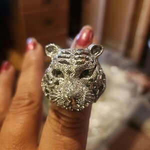 Ring with elastic band